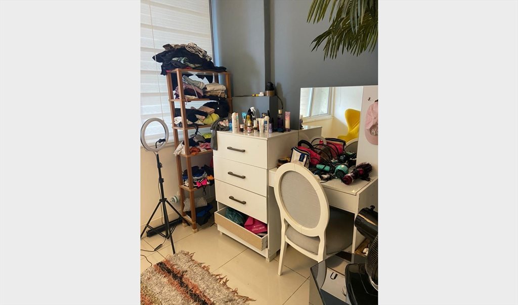 Quarto Espaçoso e Aconchegante a Passos da Praia! - Quartos em Rua Rodolfo Dantas, Copacabana | Roomgo - Image 3