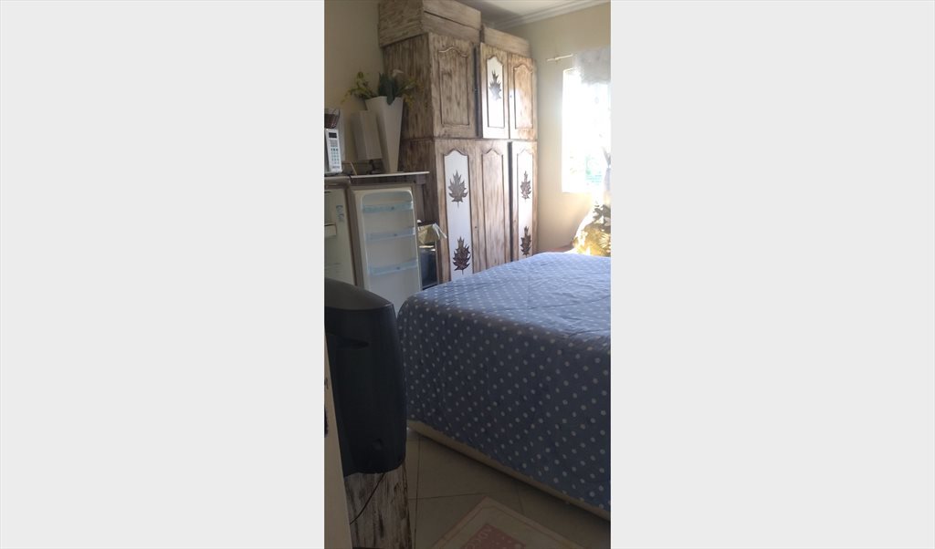 Alugo Quarto Suíte R$1.000 ou Chalé Suíte R$1.200 (Próx.Projac, Clinica J.Jaber e Record) - Quartos em Rua Professor Santos Moreira, Condominio Girassol | Roomgo - Image 7