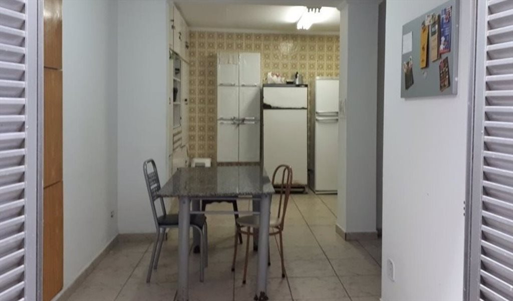 Quartos e Suítes Individuais na Pompeia - Quartos em Rua Doutor Augusto de Miranda, Pompeia | Roomgo - Image 3