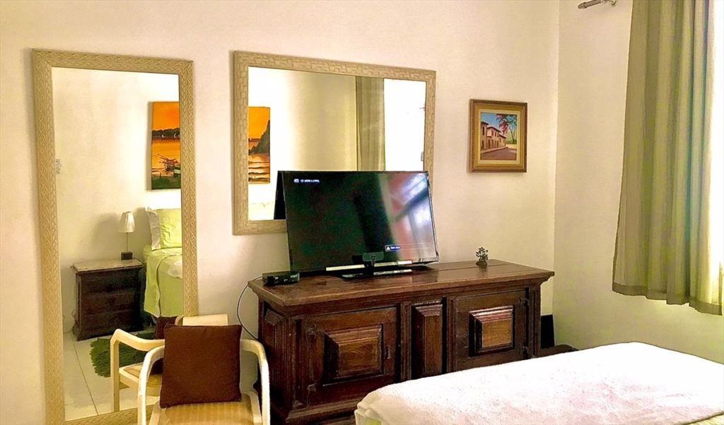 EXCELENTE SUITE IPANEMA - Quartos em Rua Nascimento Silva, Ipanema | Roomgo - Image 4