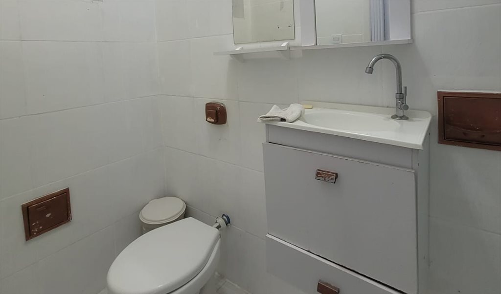 Kitnet - semi mobiliada - Quartos em Rua Texas, Brooklin Paulista | Roomgo - Image 3