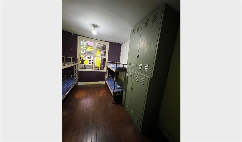 Waka Pensão Masculina Metrô Belém - Quartos em Rua Herval, Belenzinho | Roomgo - Image 2