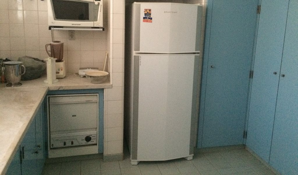 Quarto linha amarela - Quartos em Rua Tenente Aviador Mota Lima, Caxingui | Roomgo - Image 7