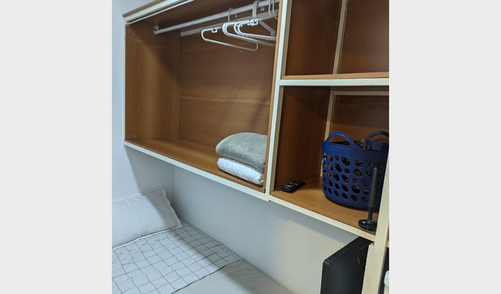 Bairro vargem, próximo ao  tv Record e ao Recreio dos Bandeirantes - Quartos em Via Serviente Dois Ac Etr Band Varian, Condominio Bosque Da Paz | Roomgo - Image 4