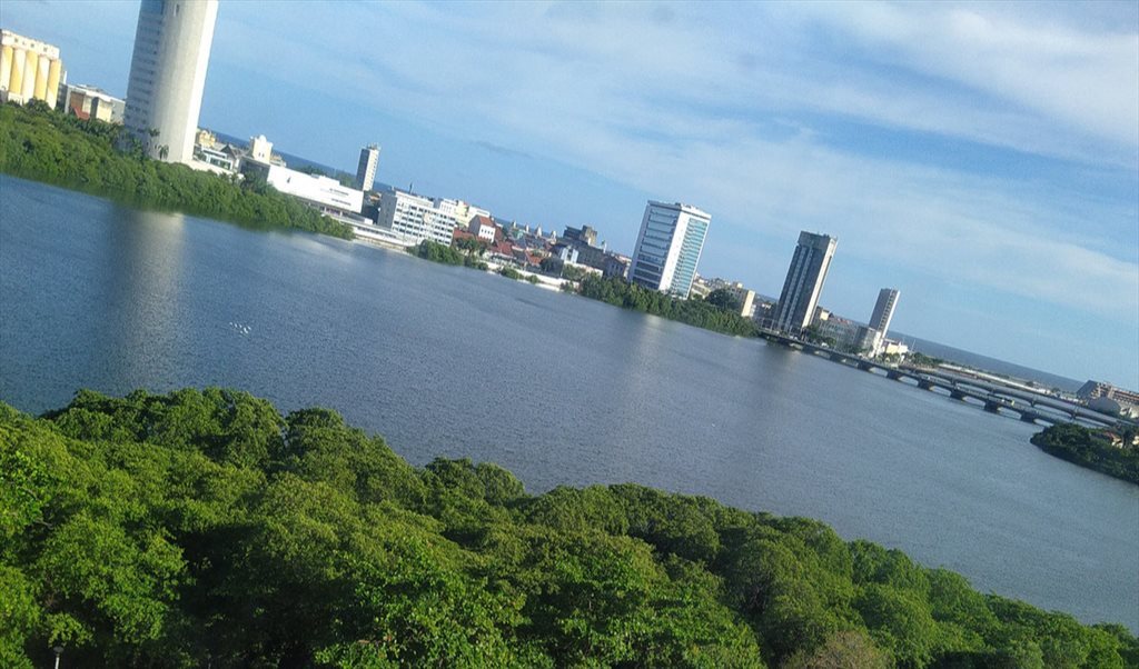 Elegante apartamento na rua da Aurora. Otima vista. Bom ambiente - Quartos em Rua da Aurora, Santo Amaro | Roomgo - Image 2