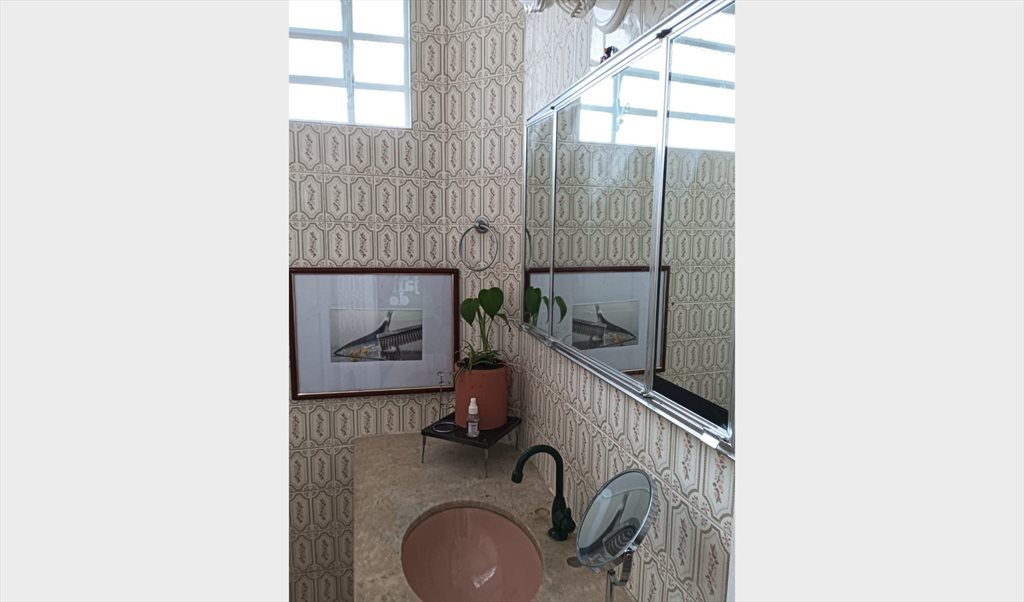 Quarto confortável, muita luz,  metro próximo. - Quartos em Rua Mantiqueira, Vila Mariana | Roomgo - Image 3