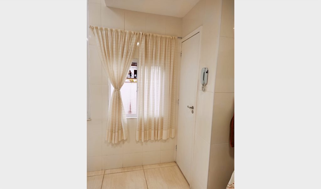 Lindo quarto em Botafogo - Quartos em Rua Pinheiro Guimarães, Botafogo | Roomgo - Image 7