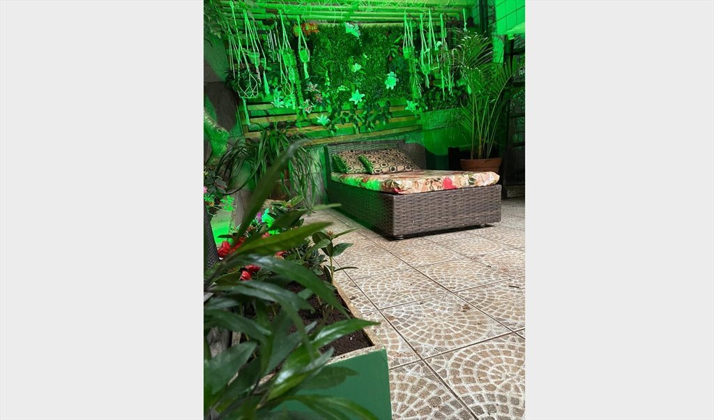 ALUGUEL DE QUARTOS E VAGAS FEMININAS, BEM AO LADO DO METRO - Quartos em Alameda das Boninas, Mirandopolis | Roomgo - Image 2