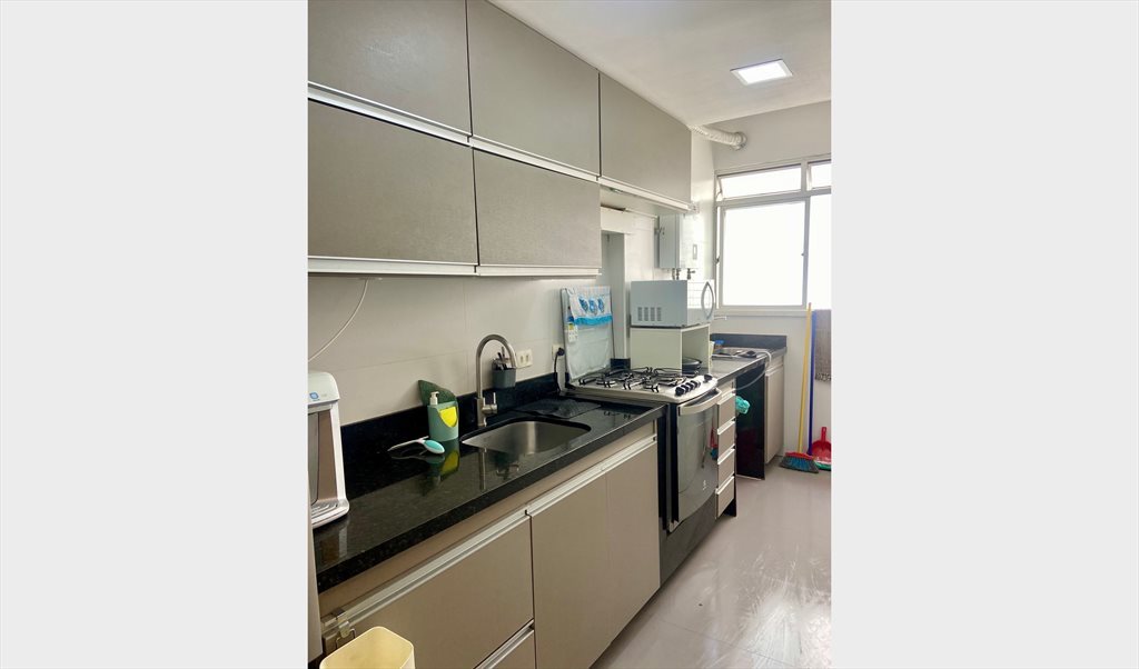 Alugo quarto em área nobre da Barra da Tijuca - Próximo ao metro e a praia - Quartos em Rua General Ivan Raposo, Jardim Oceânico | Roomgo - Image 3