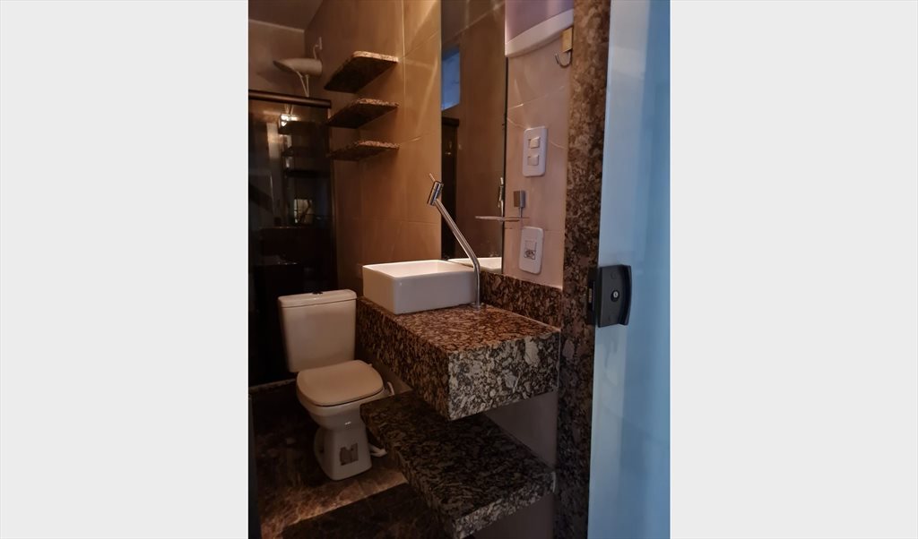Apt inteiro no Coração do Centro / Cinelândia - Quartos em Rua Francisco Serrador, Centro | Roomgo - Image 6