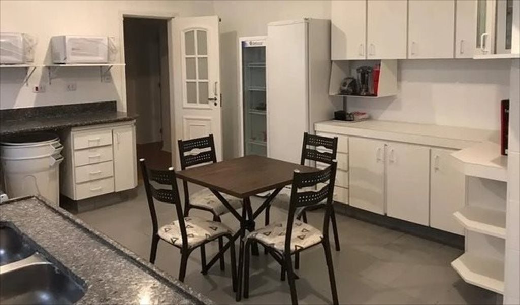 Suíte Casal - Quartos em Rua Gaspar Lourenço, Vila Mariana | Roomgo - Image 8