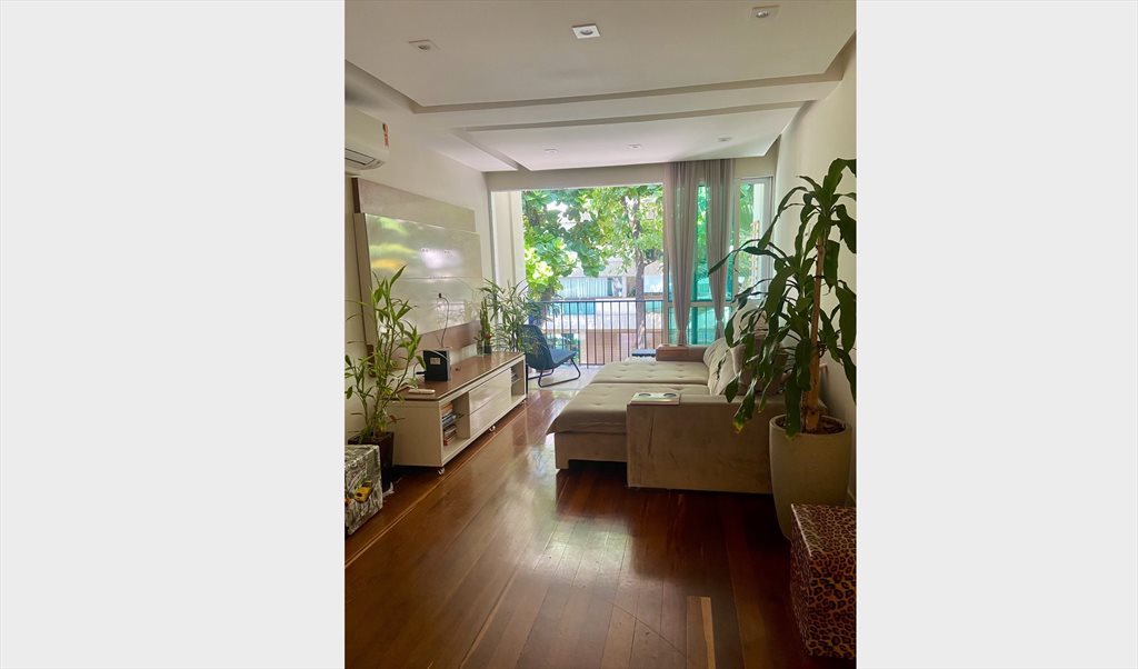 Alugo quarto Jd Oceânico próximo ao metro - Quartos em Rua General Ivan Raposo, Jardim Oceânico | Roomgo - Image 2