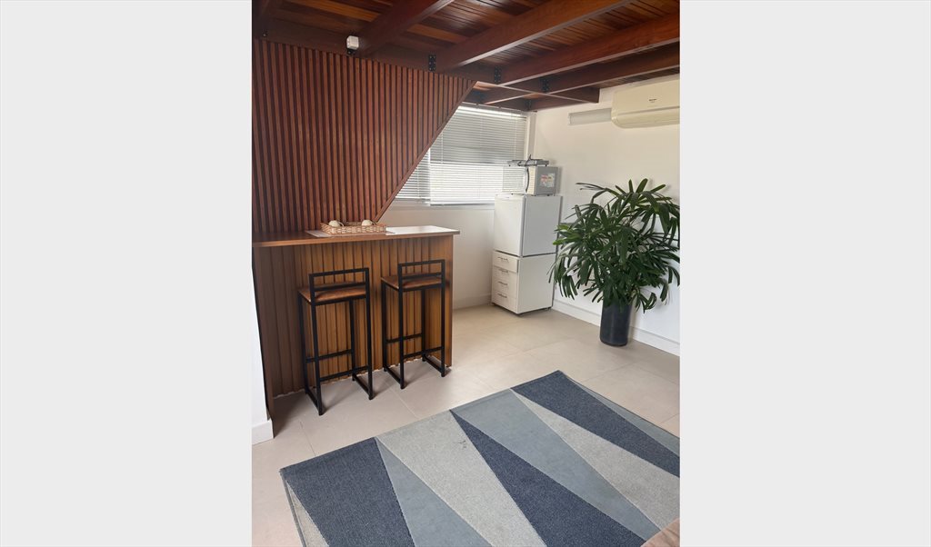 Quarto entrada individual na Barra da tijuca posto 2 praia - Quartos em Avenida Comandante Júlio de Moura, Jardim Oceânico | Roomgo - Image 4