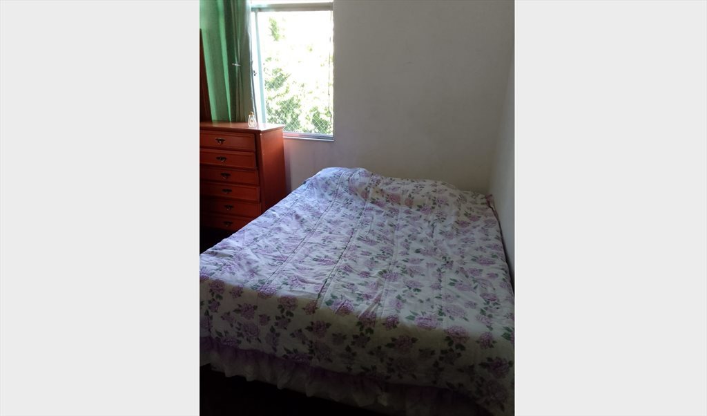 Um Quarto na Gloria - Somente Um Rapaz - Quartos em Rua Conde de Lages, Lapa | Roomgo - Image 2