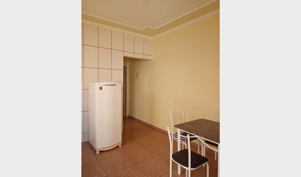 Kitnet próxima à faculdade em Ourinhos/SP - Quartos em Rua Augustin Sangalli Breve, Jardim Santos Dumont | Roomgo - Image 3