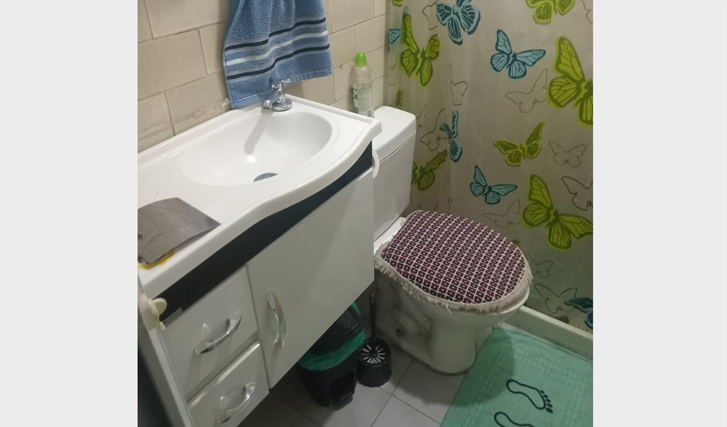 ALUGA QUARTO PARA RAPAZES ESTUDANTE - Quartos em Rua Almirante Cóchrane, Tijuca | Roomgo - Image 5