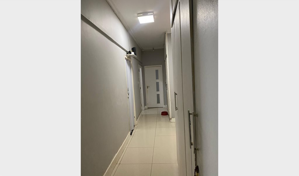 Quarto espaçoso na quadra da praia de Copacabana - Quartos em Rua Rodolfo Dantas, Copacabana | Roomgo - Image 3