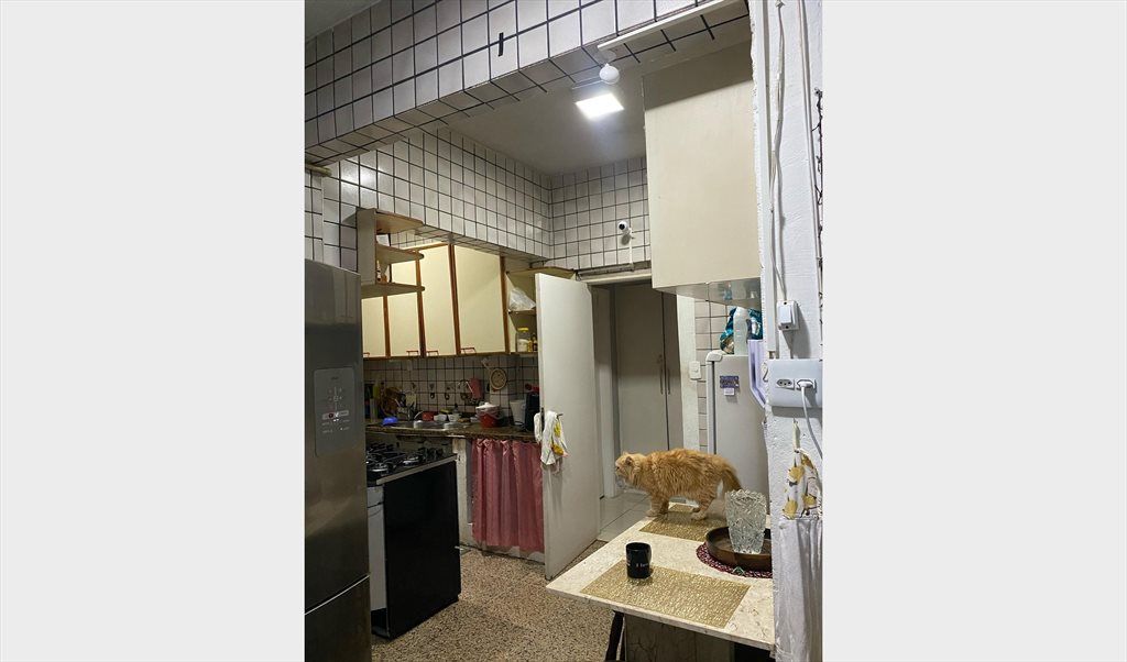 Quarto espaçoso na quadra da praia de Copacabana - Quartos em Rua Rodolfo Dantas, Copacabana | Roomgo - Image 5