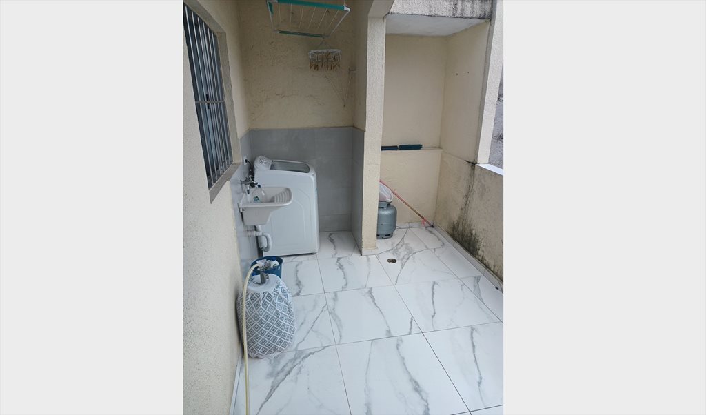 Locação de quarto - Quartos em Avenida Gustavo Adolfo, Vila Medeiros | Roomgo - Image 4