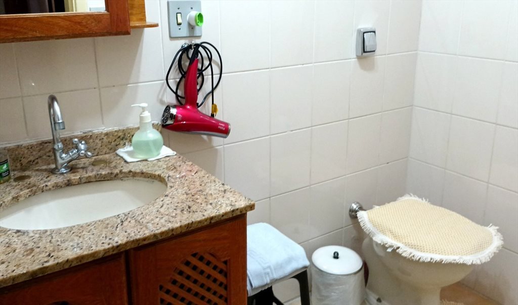 Aluga se quarto p/rapazes nao fumante - Quartos em Rua Clodomiro Amazonas, Vila Nova Conceicao | Roomgo - Image 2