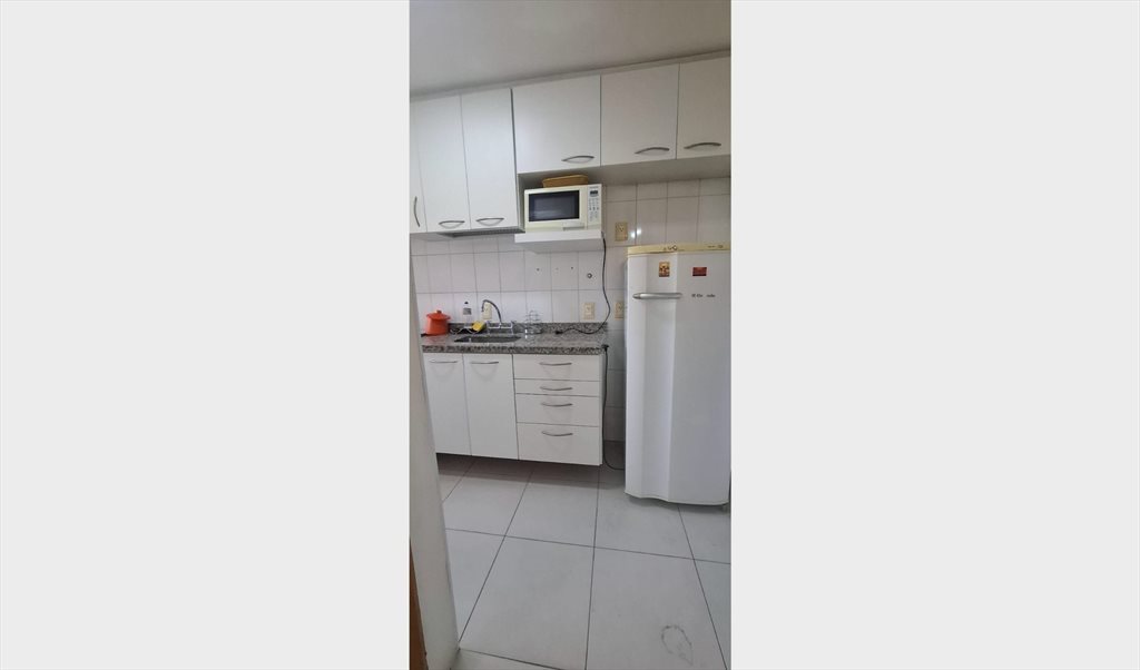 Apartamento inteiro junto metro  2 quartos suite varanda - Quartos em Rua Artur Bernardes, Catete | Roomgo - Image 4