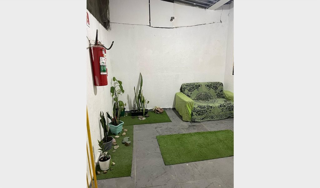 Quarto individual Sta Cecilia prox. ao metrô - Quartos em Rua Martim Francisco, Vila Buarque | Roomgo - Image 3