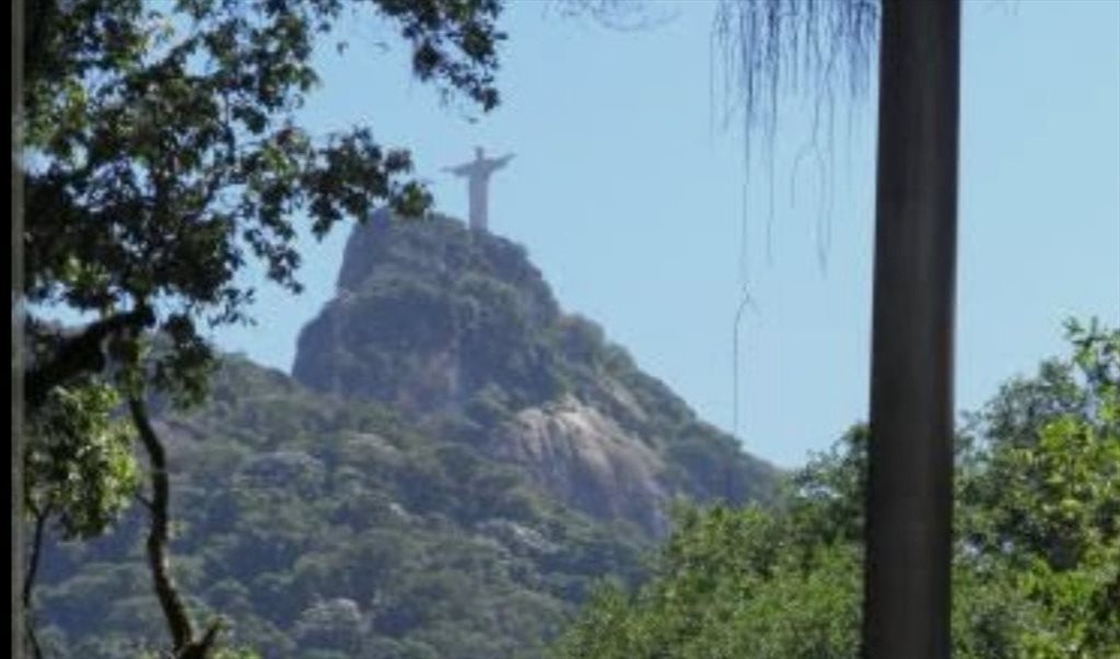 Suíte familiar e silenciosa em Laranjeiras - Quartos em Rua das Laranjeiras, Laranjeiras | Roomgo - Image 8