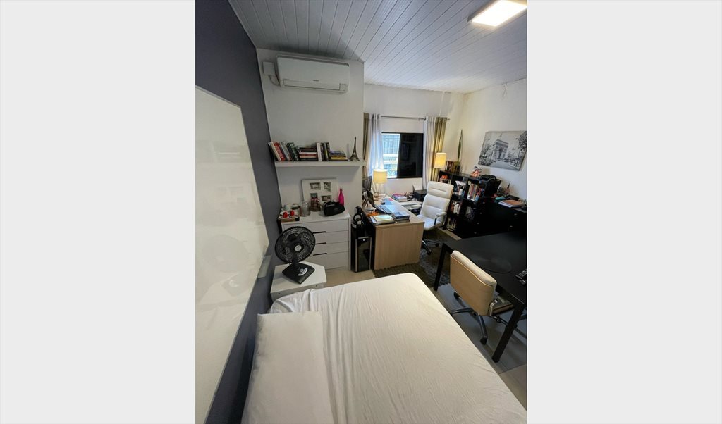 Quarto muito amplo com excelente home office - Quartos em Rua Doutor César Castiglioni Junior, Casa Verde | Roomgo - Image 4