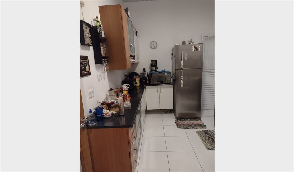 Quarto muito amplo com excelente home office - Quartos em Rua Doutor César Castiglioni Junior, Casa Verde | Roomgo - Image 5