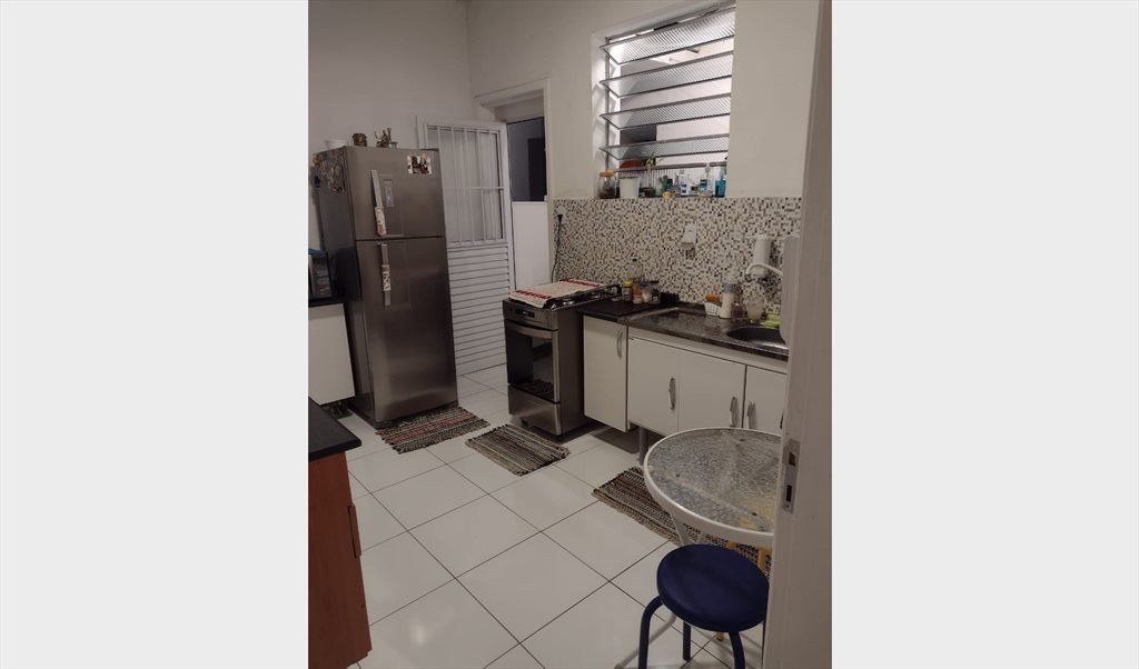 Quarto muito amplo com excelente home office - Quartos em Rua Doutor César Castiglioni Junior, Casa Verde | Roomgo - Image 7