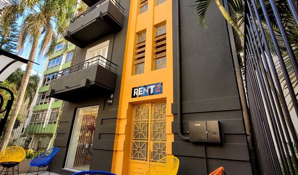 QUARTO COM AR NO BOM FIM - Quartos em Rua Fernandes Vieira, Bonfim | Roomgo - Image 5