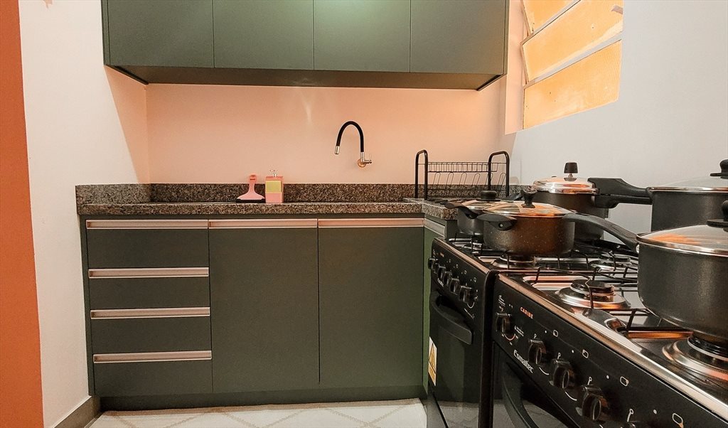 QUARTO COM AR NO BOM FIM - Quartos em Rua Fernandes Vieira, Bonfim | Roomgo - Image 8