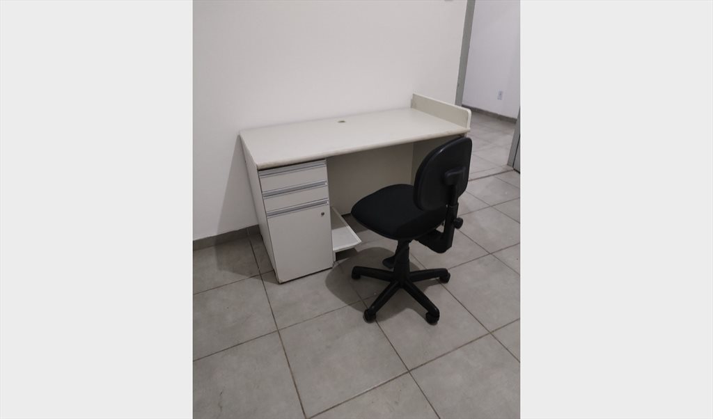 Quarto individual feminino centro 650,00 - Quartos em Rua Rio Grande do Sul, Centro | Roomgo - Image 3