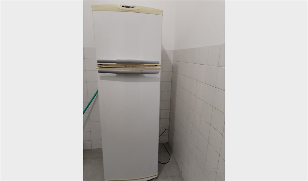 Quarto individual feminino centro 650,00 - Quartos em Rua Rio Grande do Sul, Centro | Roomgo - Image 5