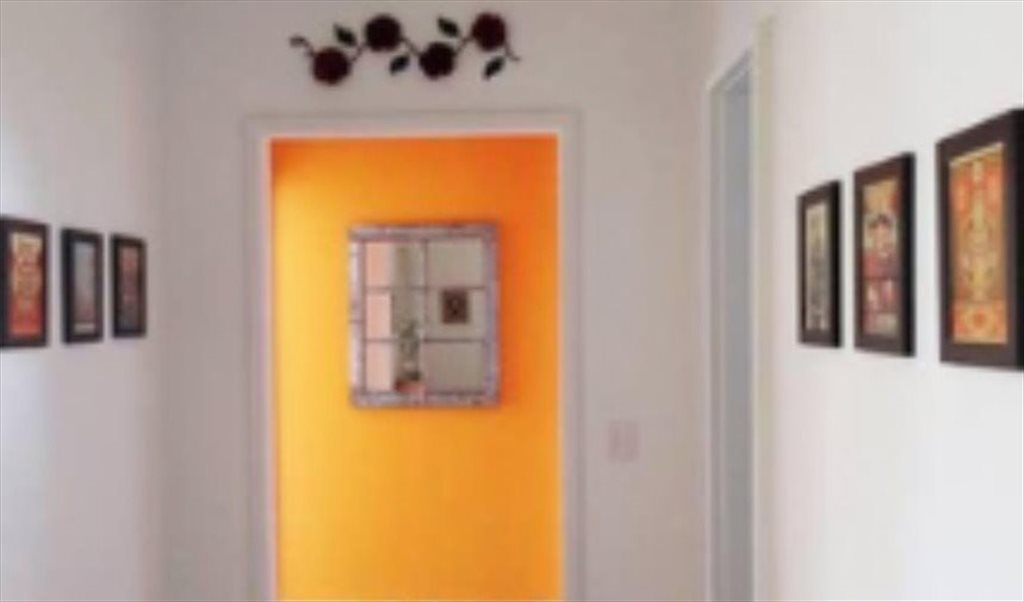 Quarto Silencioso - Com estacão de trabalho + Sofá - Quartos em Rua Barão de Guaratiba, Gloria | Roomgo - Image 6