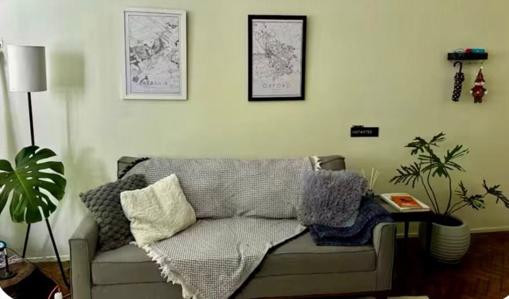 Alugo quarto em um lar bonito, limpo e cheio de boas energias - Quartos em Rua Professor Gastão Bahiana, Copacabana | Roomgo - Image 4