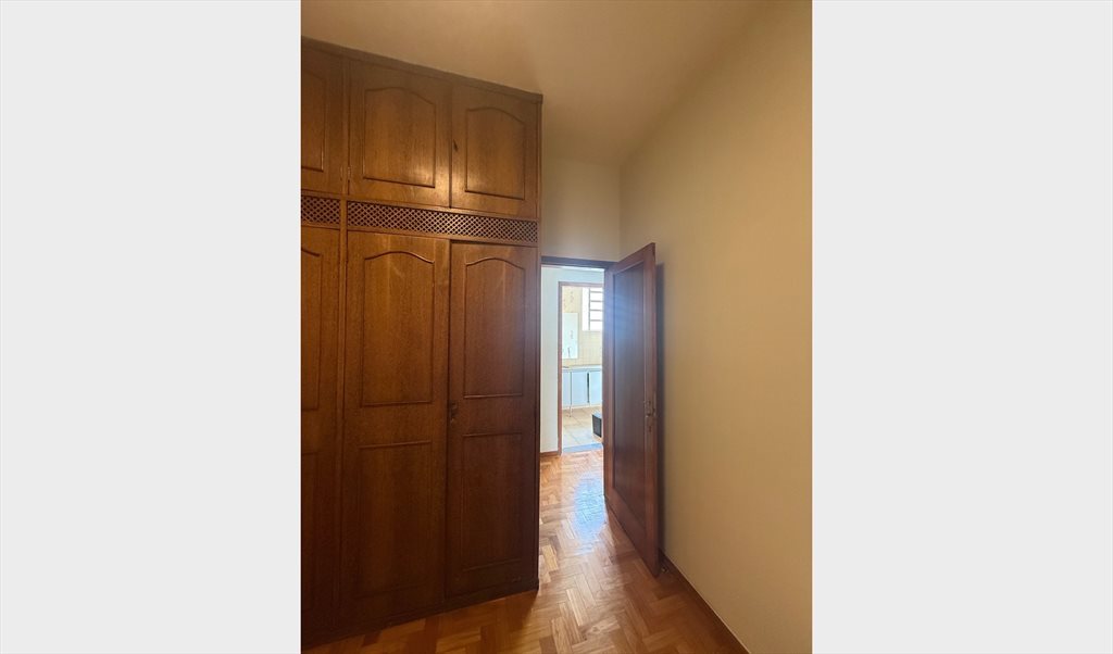 Quarto não compartilhado perto da Fumec - Quartos em Rua Brás Cubas, Cruzeiro | Roomgo - Image 2