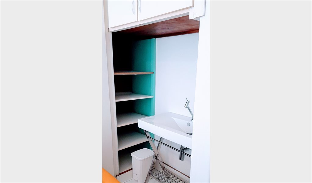 SUÍTE EM VILA MADALENA - Quartos em Rua Realengo, Vila Madalena | Roomgo - Image 2