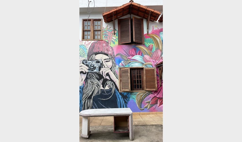 Quarto aberto ao quintal - Quartos em Rua Marquês de Paranaguá, Santo Antonio | Roomgo - Image 5