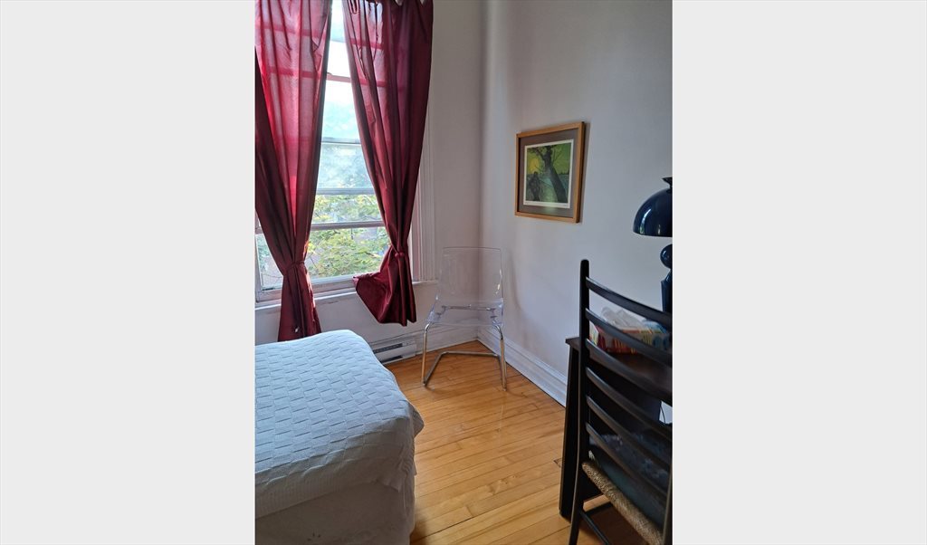 Room for rent in Av Somerville, Lower Westmount - Very well located room - Image 3