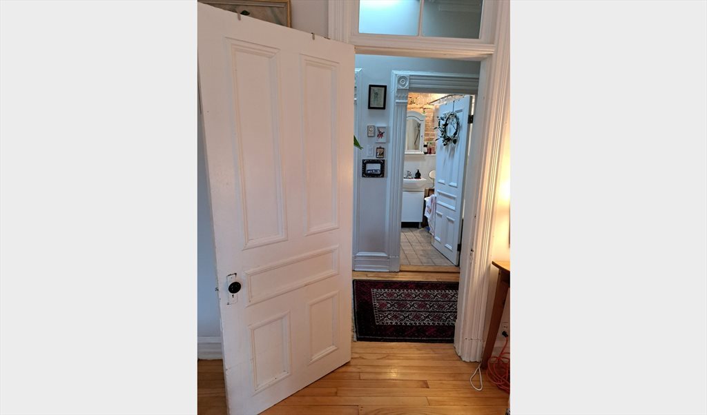 Room for rent in Av Somerville, Lower Westmount - Very well located room - Image 7