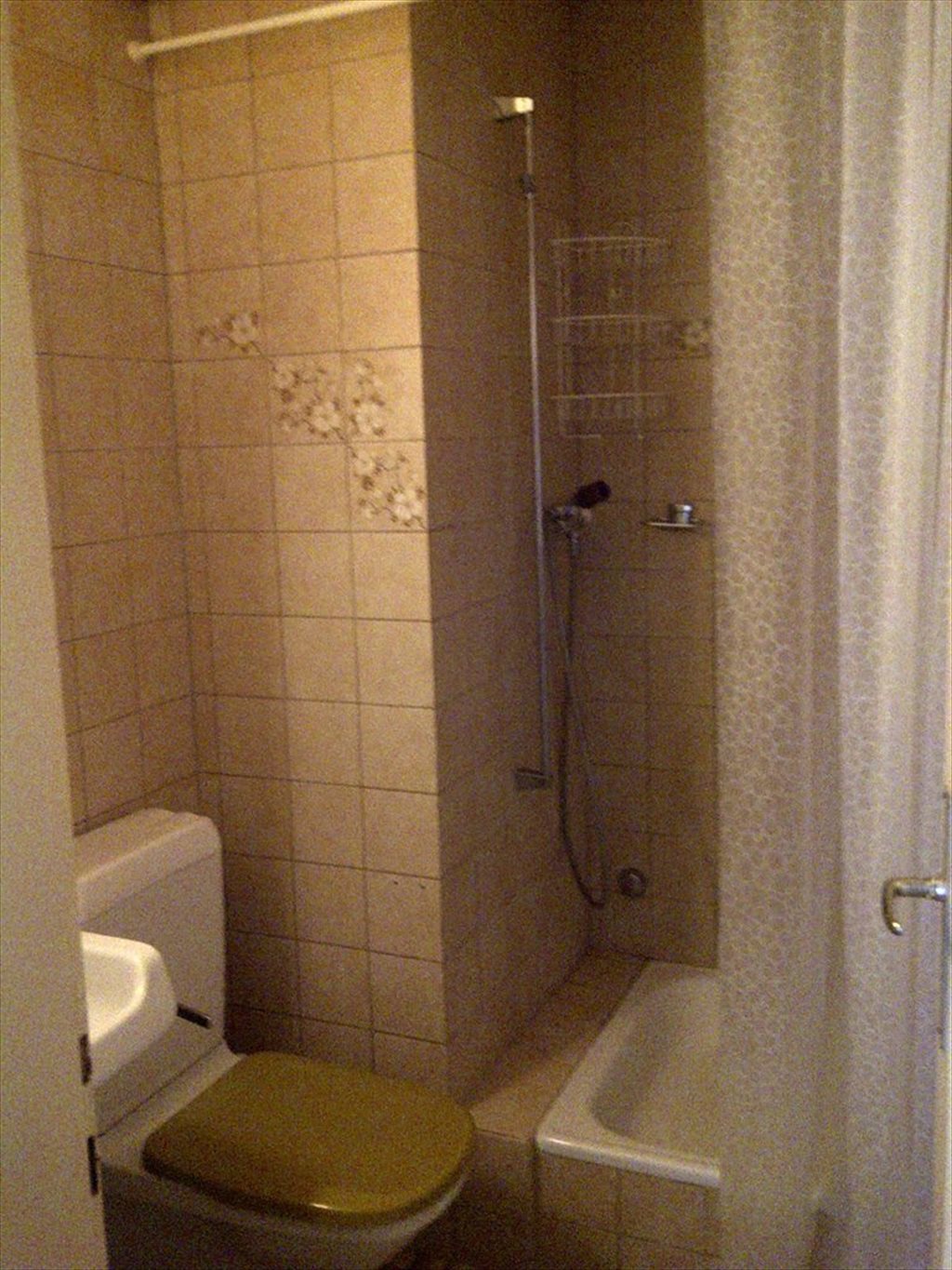 Colocation à Rue du Seyon, Neuchâtel - Neuchâtel-centre : Studio en zone piétonne à louer (meublé ou non) | Roomgo - Image 6