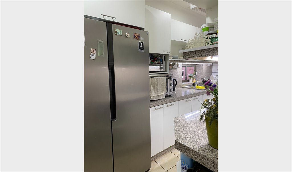 Pieza en arriendo en Elias, Cerro Alegre - CASA ELIAS VALPO-Av. Elías 130 | CompartoDepto - Image 4