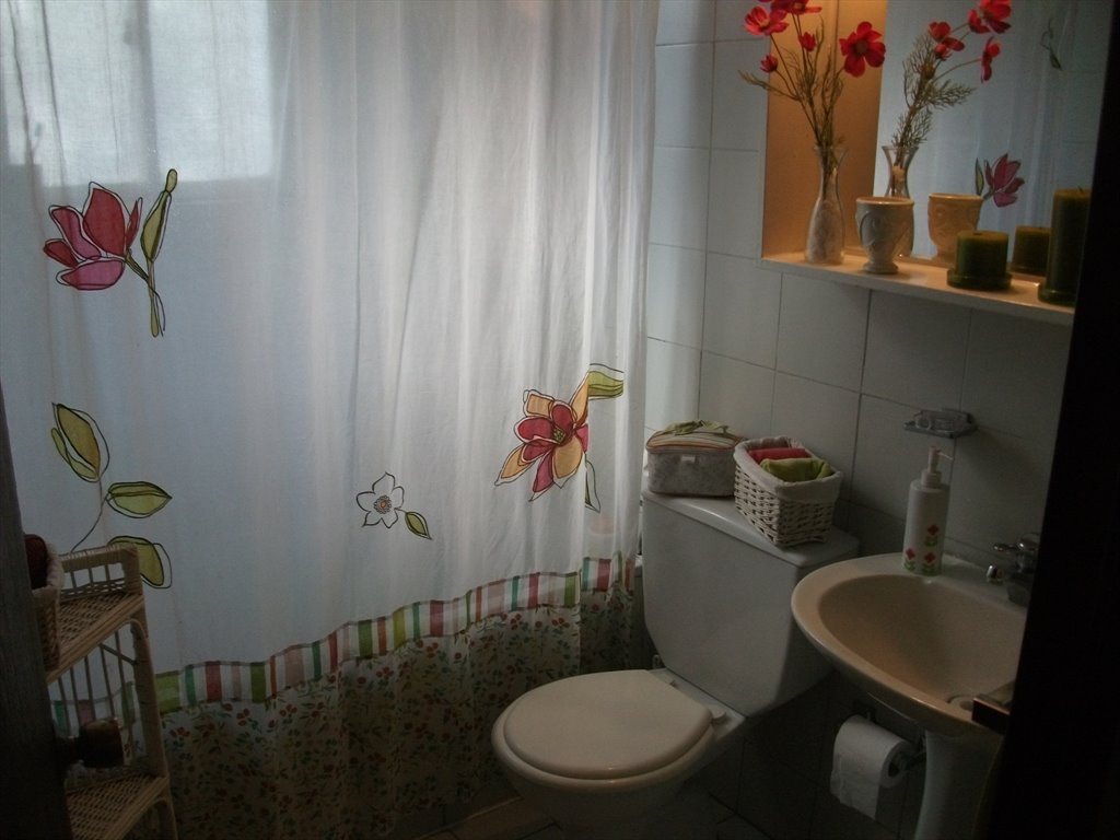 Pieza en arriendo en Padre Errázuriz, Las Condes - arriendo linda habitación amoblada en Las Condes a pasos del metro | CompartoDepto - Image 3