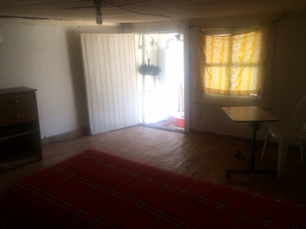 Pieza en arriendo en Echaurren, Santiago - Altillo en barrio universitario, metro República para mujer | CompartoDepto - Image 2