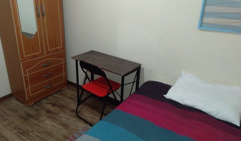 Pieza en arriendo en Toesca, Ejército - Casa compartida Santiago Centro | CompartoDepto - Image 3