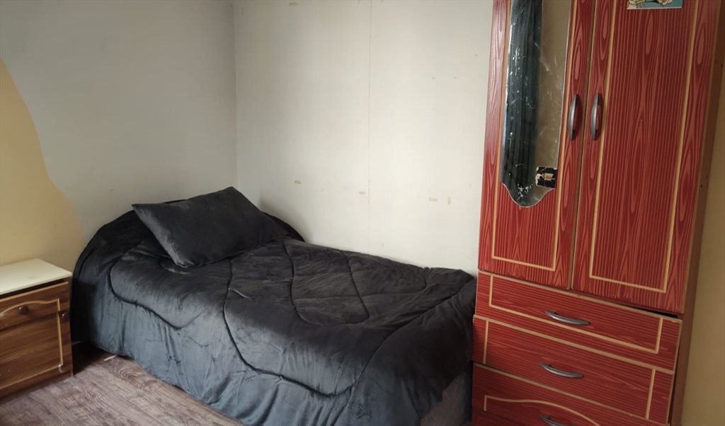 Pieza en arriendo en Toesca, Ejército - Casa compartida Santiago Centro | CompartoDepto - Image 7