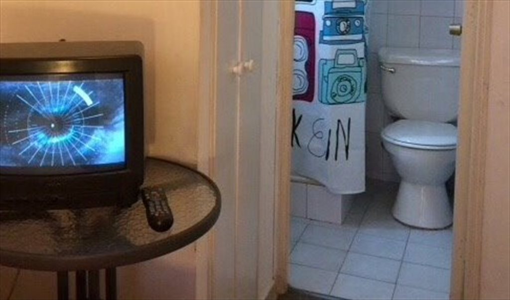 Pieza en arriendo en Vasco de Gama, Sebastián el Cano - Arriendo pieza con baño privado | CompartoDepto - Image 2