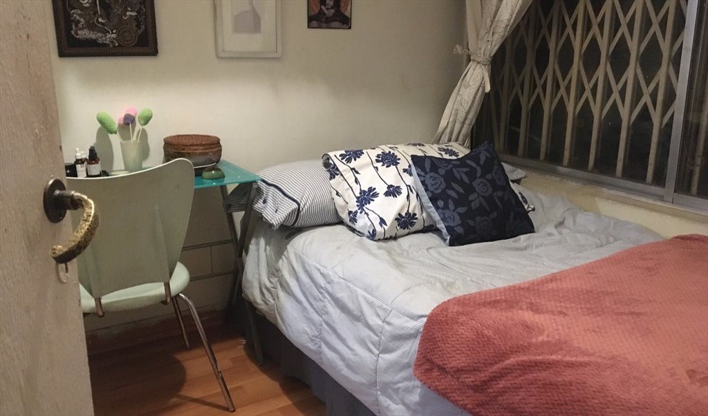 Pieza en arriendo en Coronel Arturo Avendaño, Vitacura - Linda Habitación con baño | CompartoDepto - Image 2