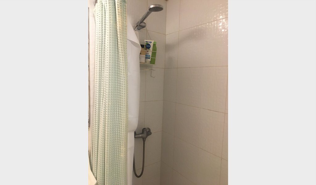 Pieza en arriendo en Coronel Arturo Avendaño, Vitacura - Linda Habitación con baño | CompartoDepto - Image 4